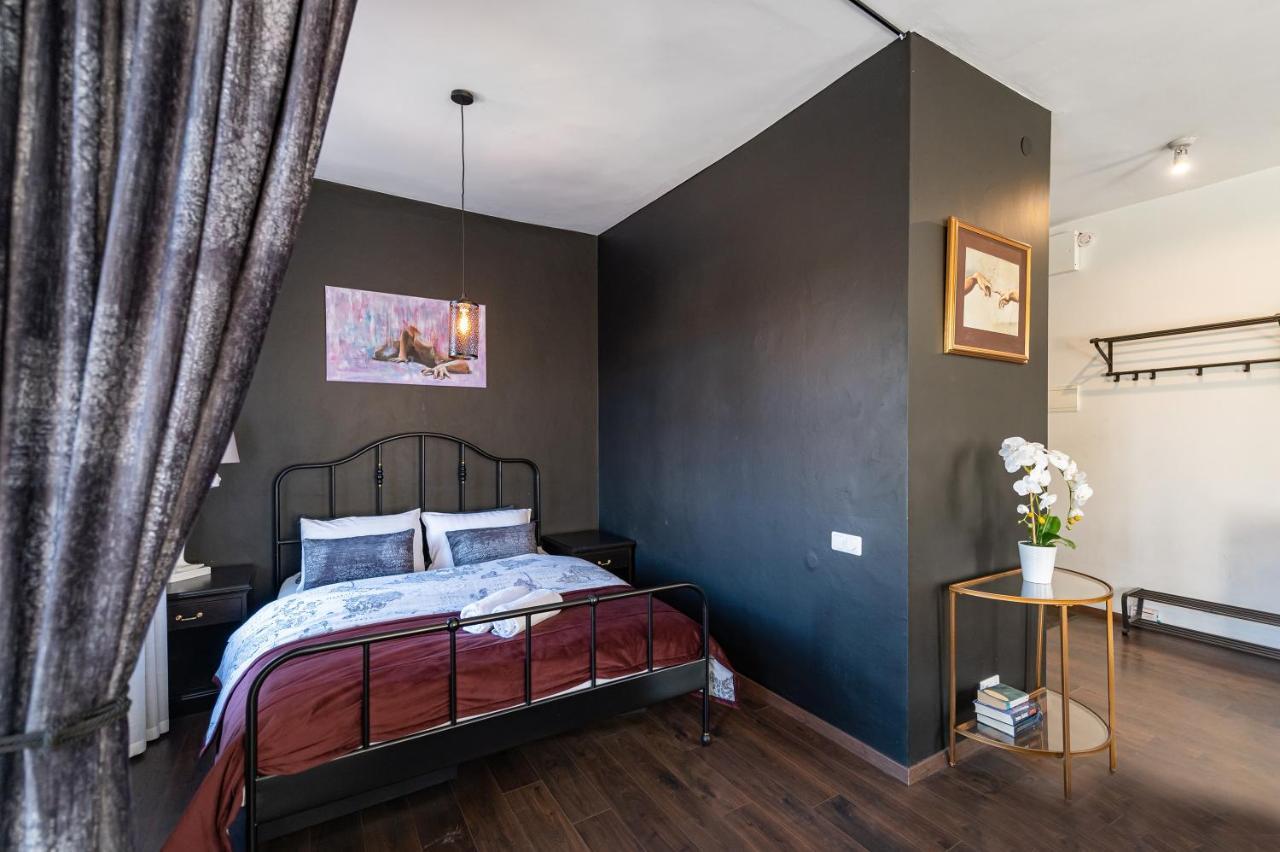 Retro Studio Old Town Apartment By Hostlovers Kaunas Luaran gambar