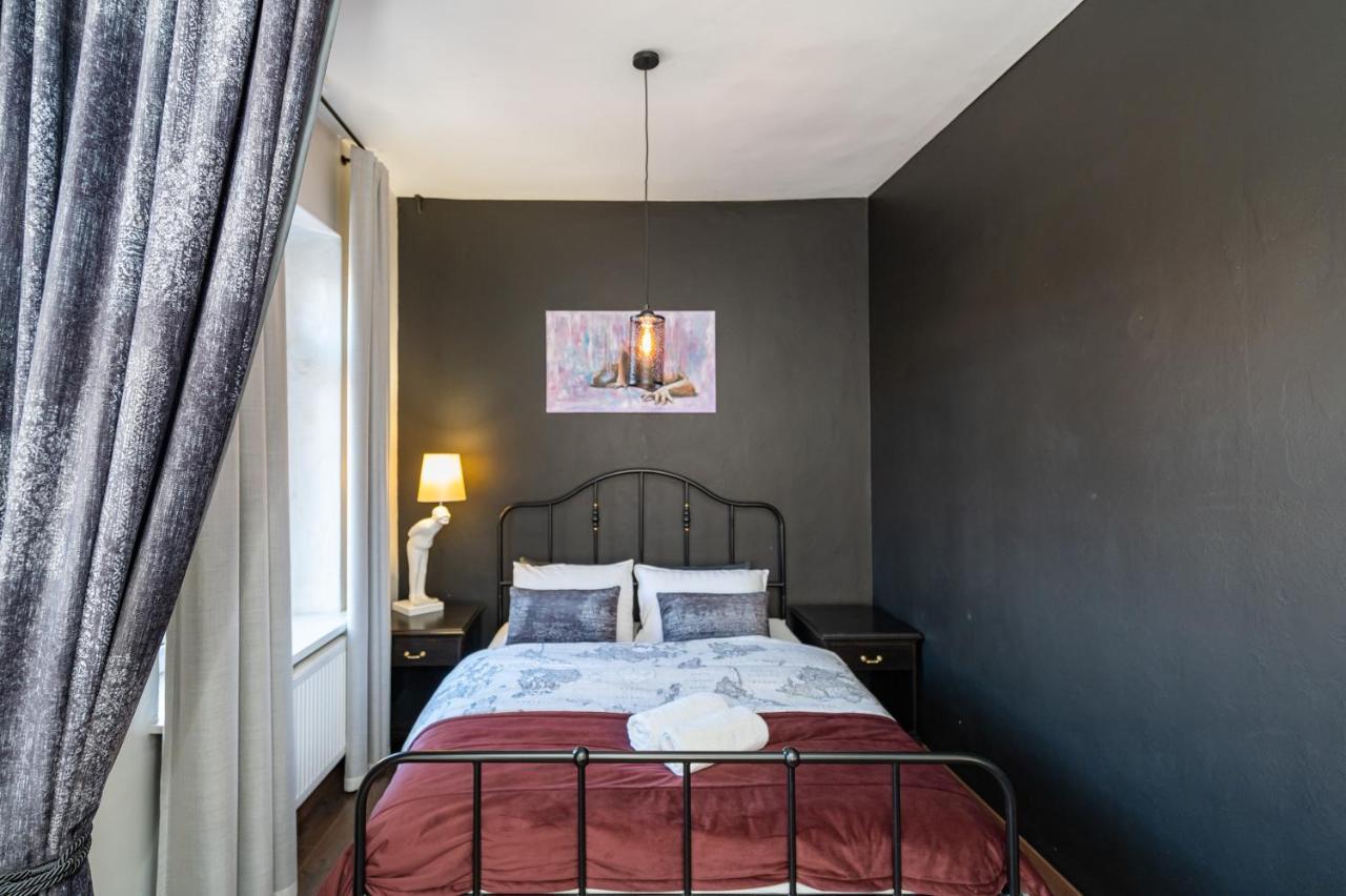 Retro Studio Old Town Apartment By Hostlovers Kaunas Luaran gambar